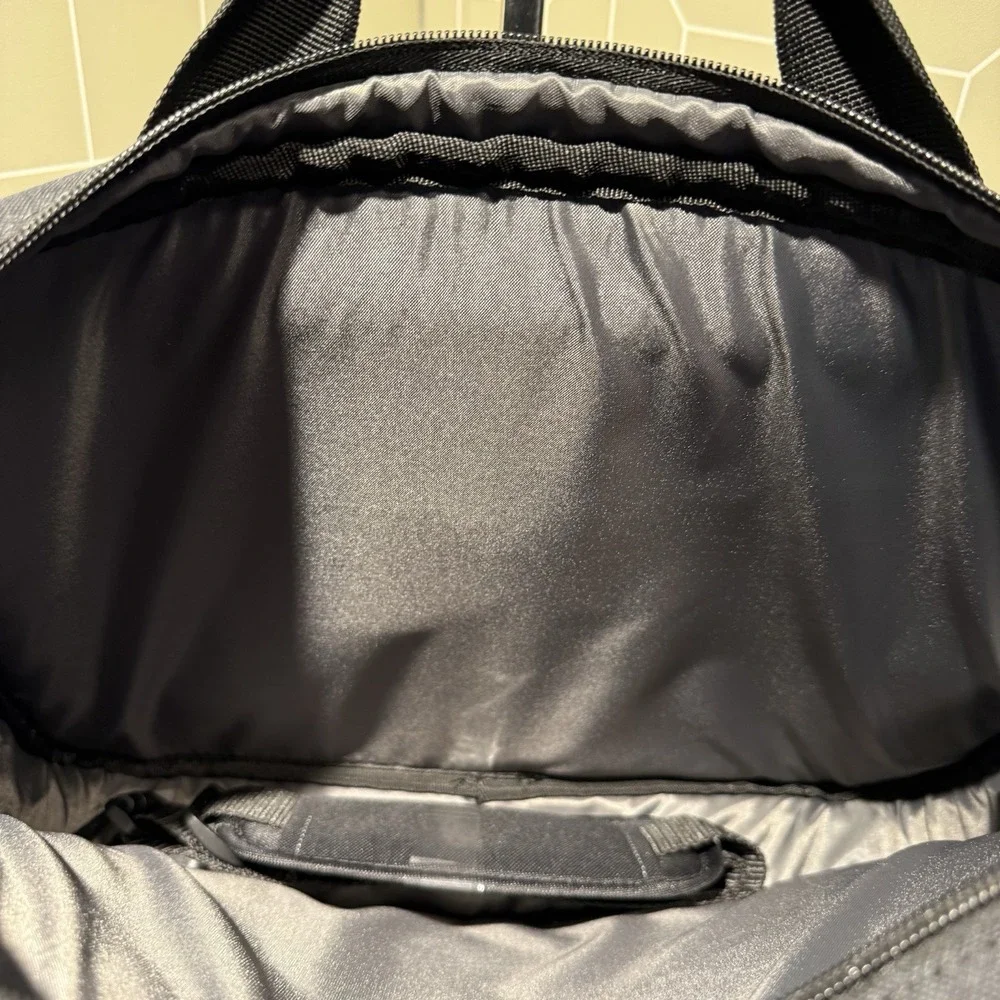 Targus Traditional Notepac‎ Case Messenger Bag fits 15.6-Inch Laptop, Black